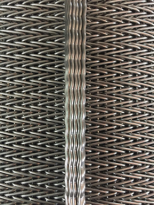 關(guān)西金屬網(wǎng)業(yè)務(wù)經(jīng)理的歐洲之行奠定了金屬網(wǎng)帶新市場(chǎng)的開(kāi)始