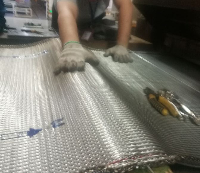 金屬網(wǎng)帶用舊后經過剪網(wǎng)可繼續(xù)使用