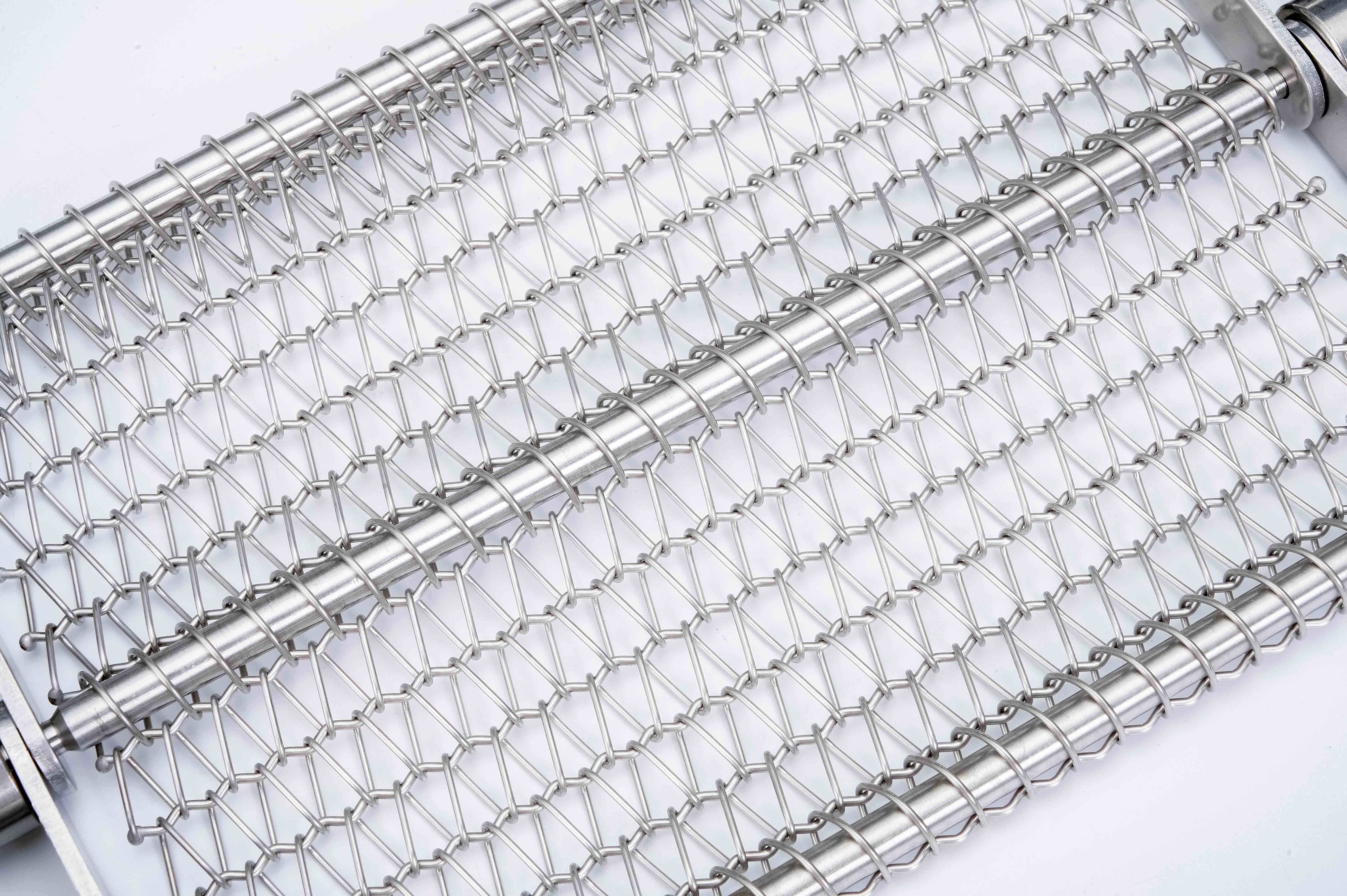 預制菜行業(yè)，在使用金屬輸送網(wǎng)帶的過程中，有哪些需要注意的事項